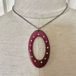 Burgundy oval rhinestone pendant necklace